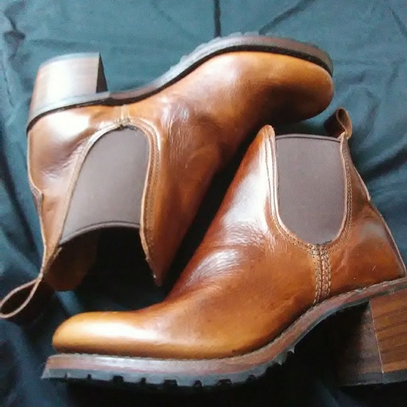 frye sabrina chelsea boot cognac